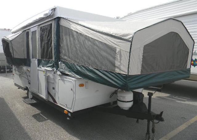 Used 2010 Forest River Flagstaff 425D CLASSIC Pop Up For Sale